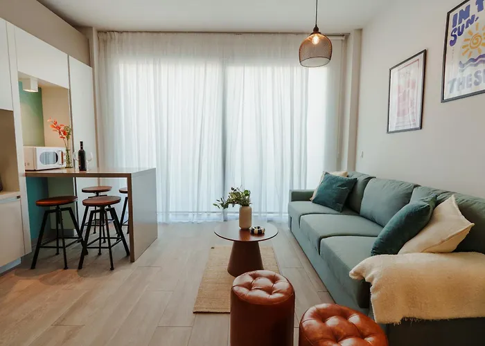 Mythical - Gym*yoga Room*pools Apartment